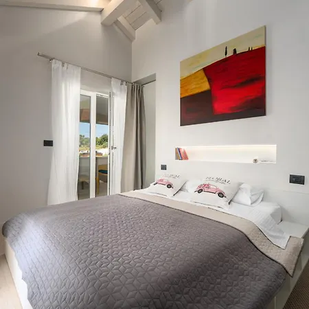 Luxury Mak With Heated Pool Near Porec *