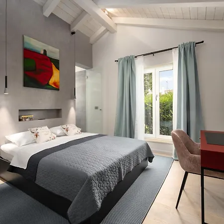 Luxury Mak With Heated Pool Near Porec